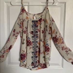 Off the shoulder long sleeve blouse